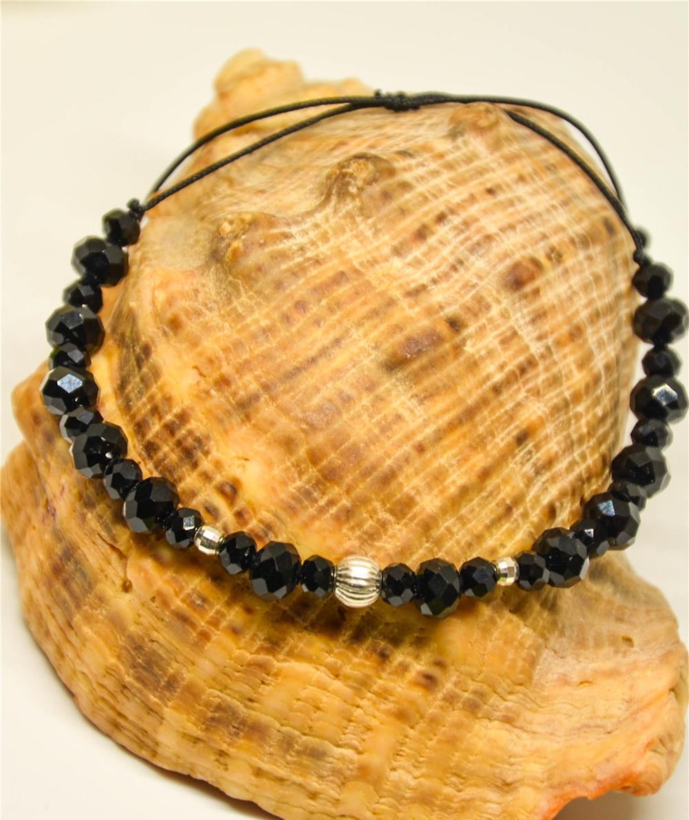 Bratari handmade cu onix, argint sau rasina si diverse accesorii personalizate