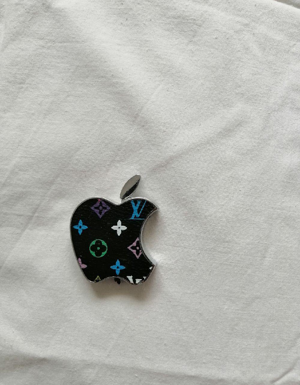 Brichetă Apple
