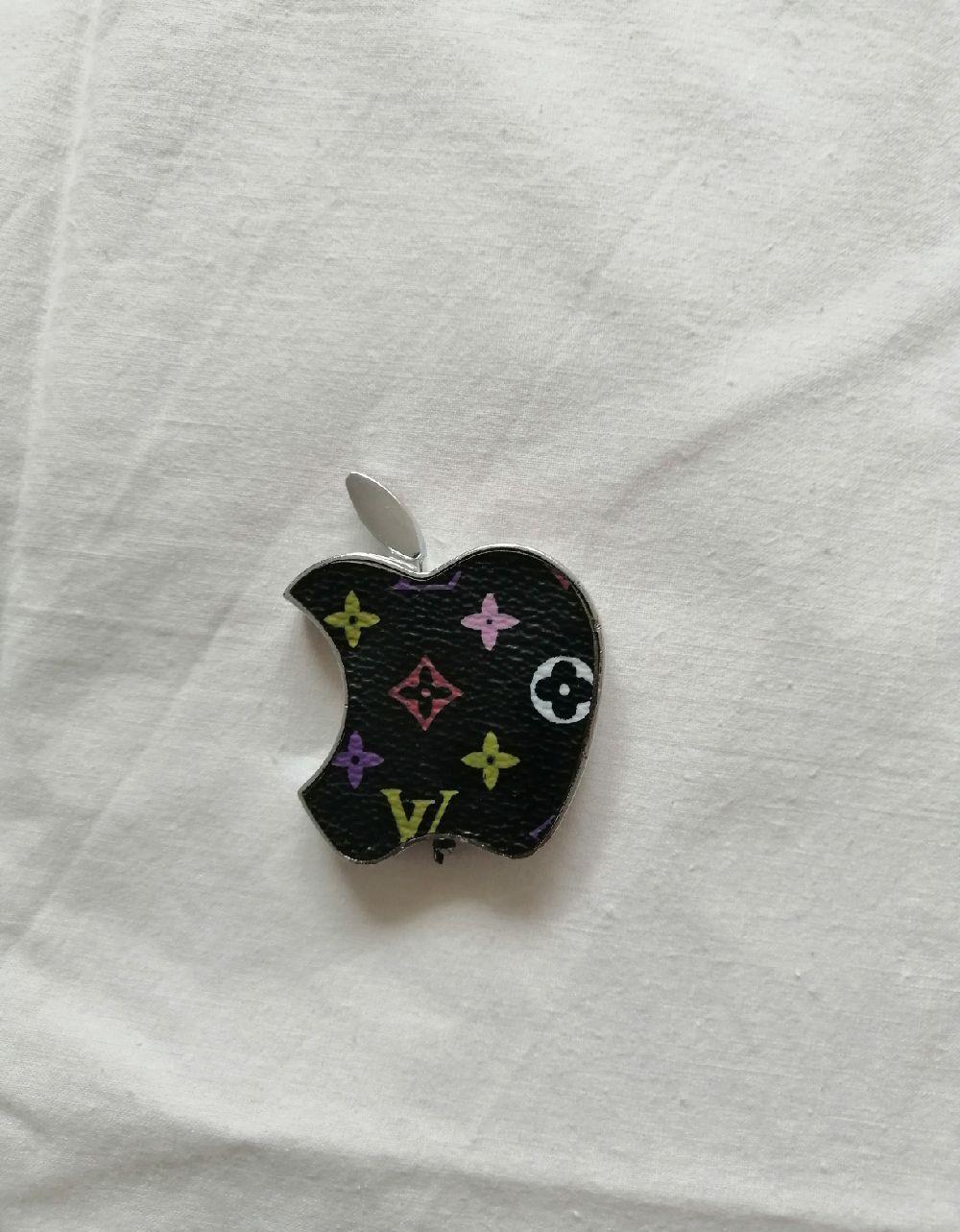 Brichetă Apple