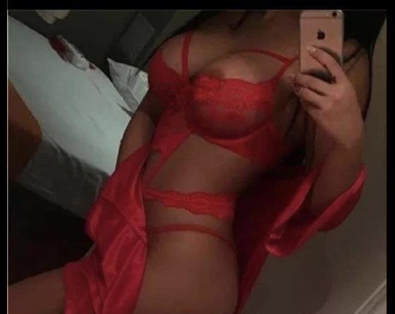 Bruneta frumoasa Poze reale