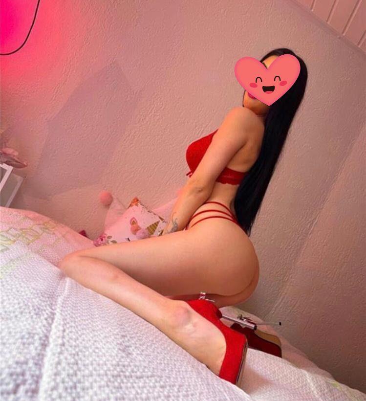 Brunetă top !