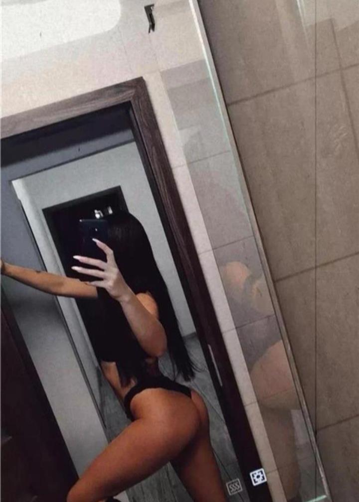 Buna sunt Erika full service zona Gorjului
