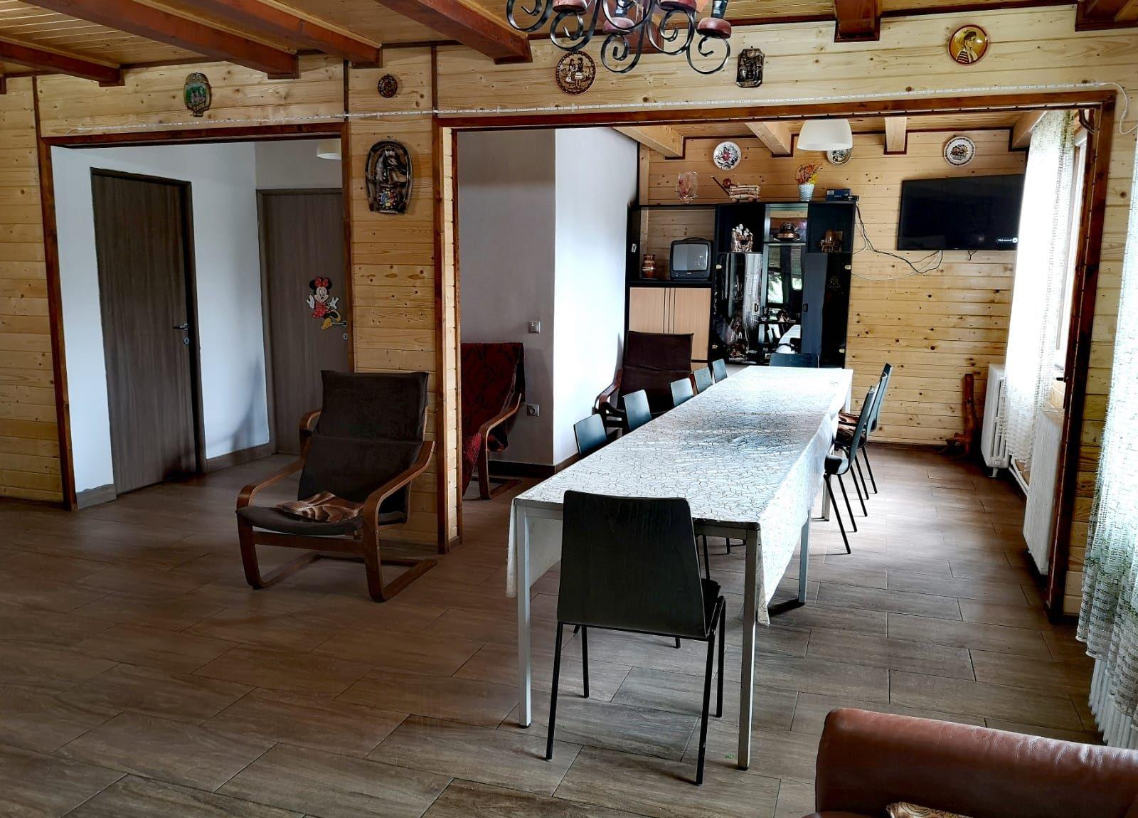 Cabana LA BOGDAN de inchiriat la Colibita