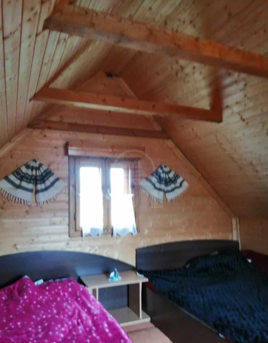 Cabana la CAMPENESTI de vanzare