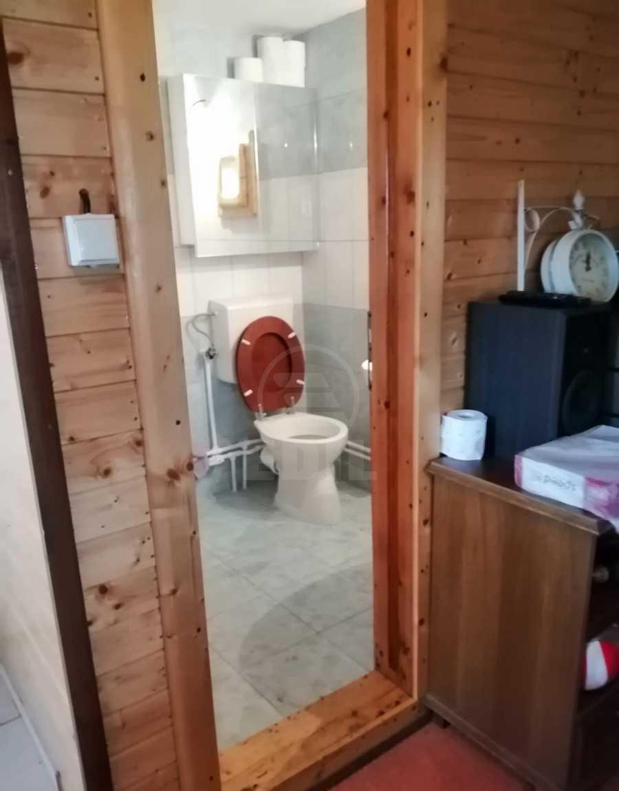 Cabana la CAMPENESTI de vanzare