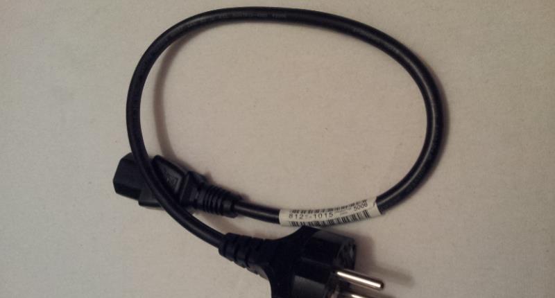 Cablu HDMI, VGA, USB, IDE, alimentare 220V, retea (cabluri diverse)