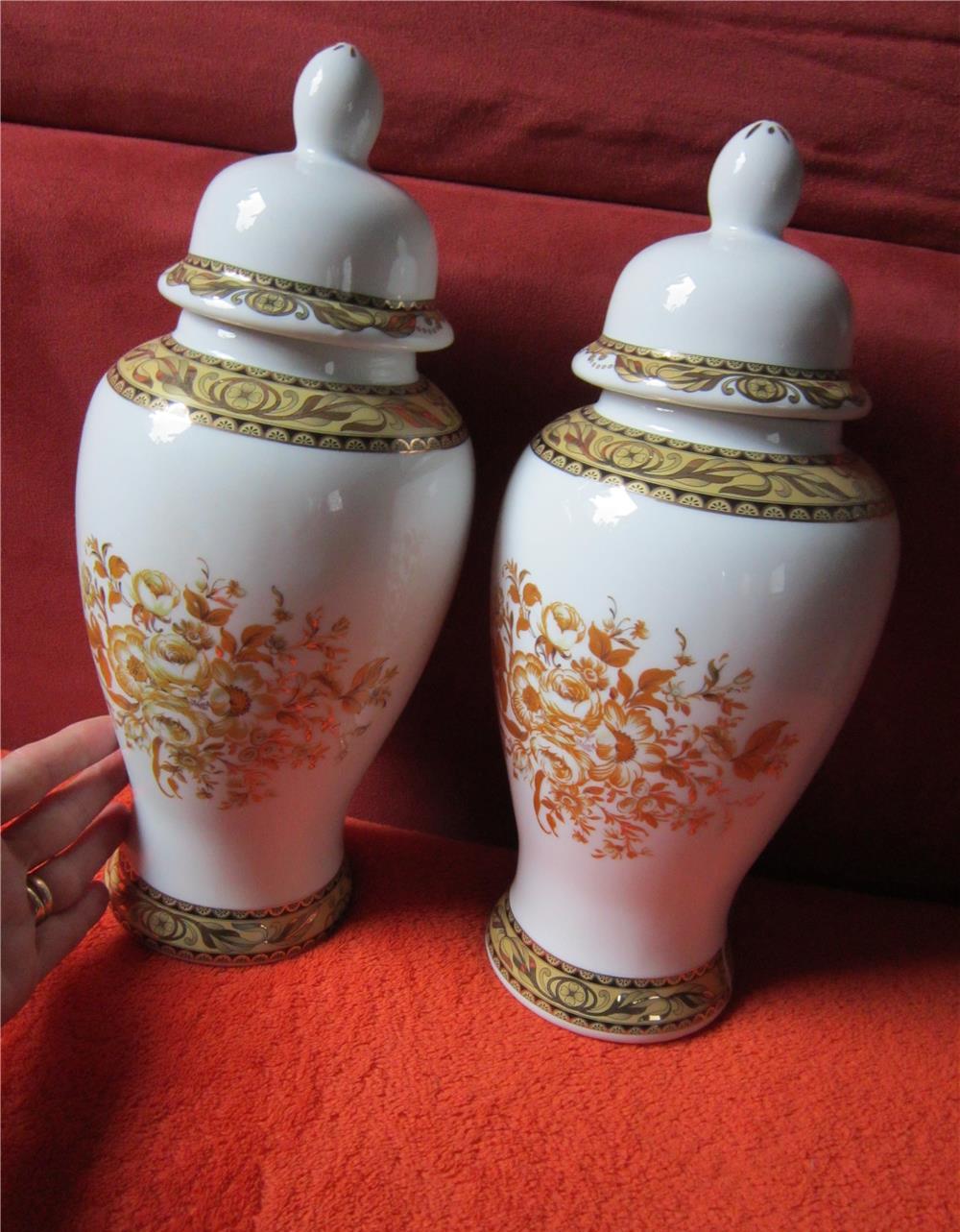 cadou rar, deosebit -vaze portelan colectia Ming, flori aurite pictate manual