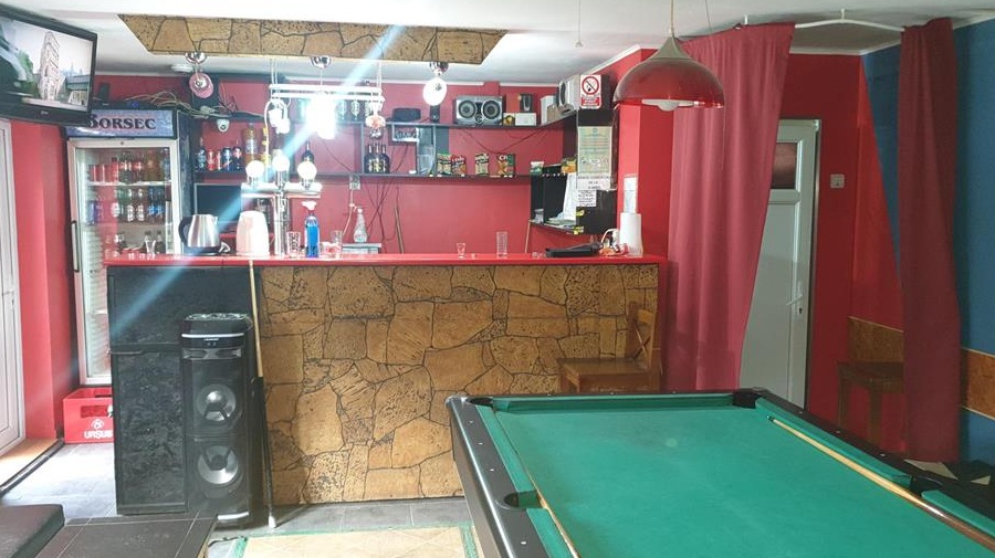 Cafe-bar +terasa
