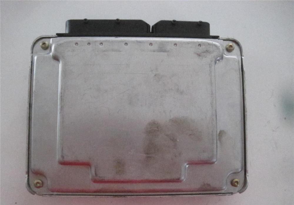 Calculator ECU  Audi A6 (1997-2004) ( 4B = C5 )  8E0 907 401 Q