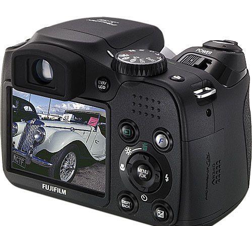 Camera digitala SLR FujiFilm Finepix S5700 card 4Gb