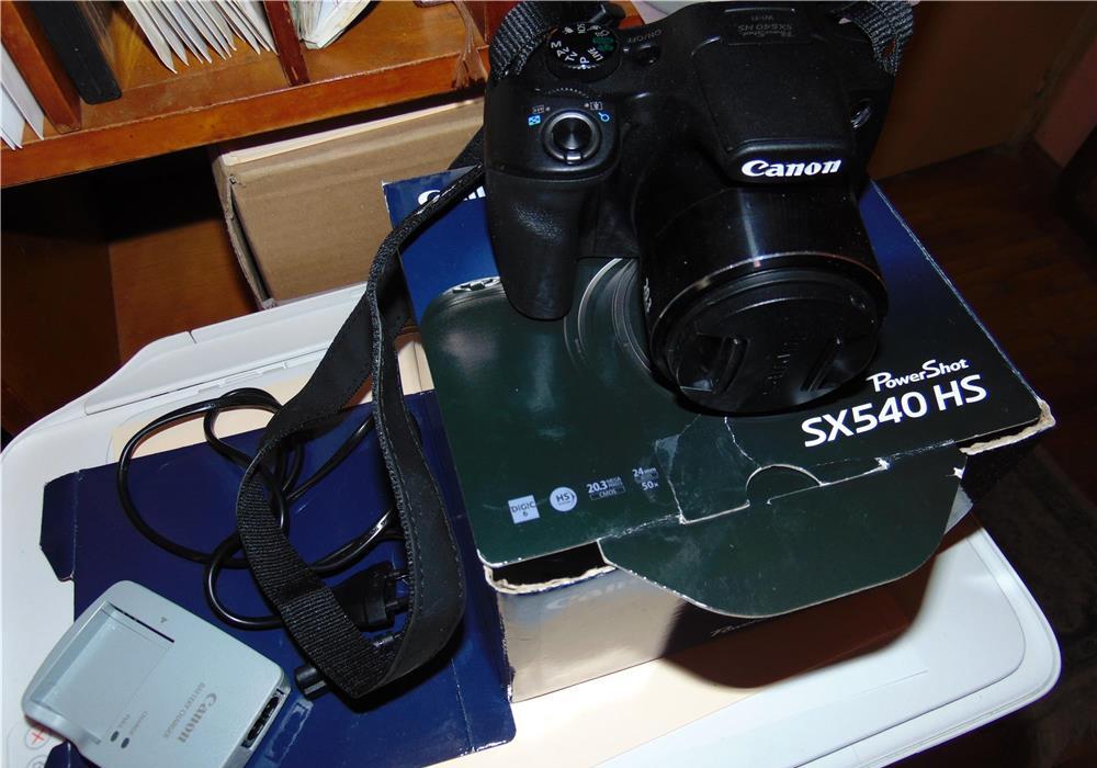 camera foto canon powershot s540 hs,wi-fi,semiprof,ca noua,in cutie,pret fix,ev.ramburs