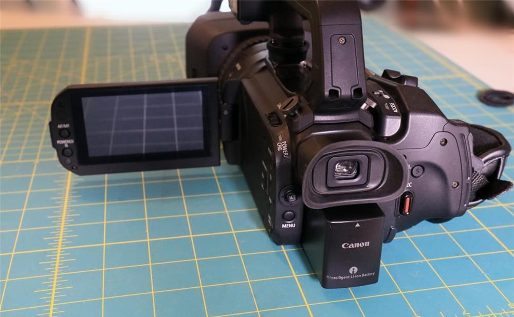 Camera video profesională canon 4K 50p model XF400