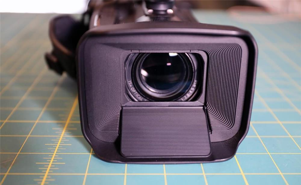 Camera video profesională canon 4K 50p model XF400