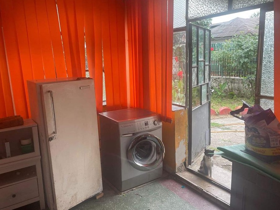 Camere de închiriat la curte in bragadiru
