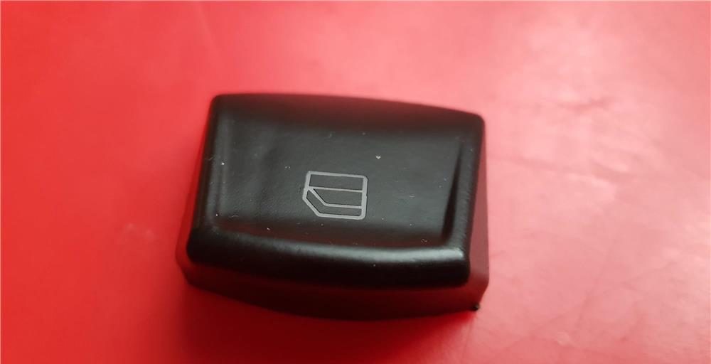 Capac buton geam dreapta  pasager Vito,  Viano W639, Sprinter