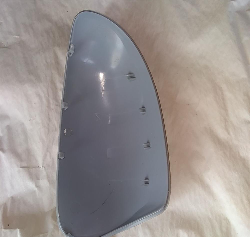 capac oglinda nou pentru ford focus break an 2001