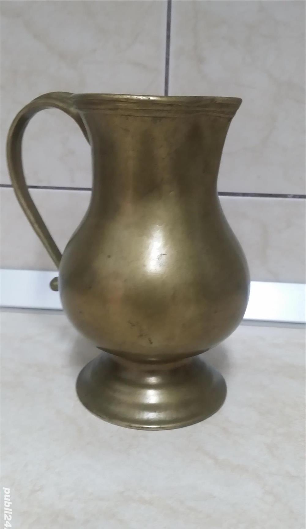Carafa cana vintage din bronz masiv, inaltimea 19cm