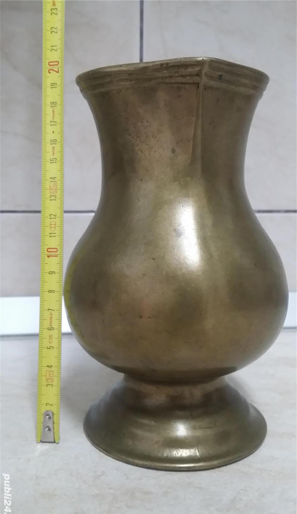 Carafa cana vintage din bronz masiv, inaltimea 19cm