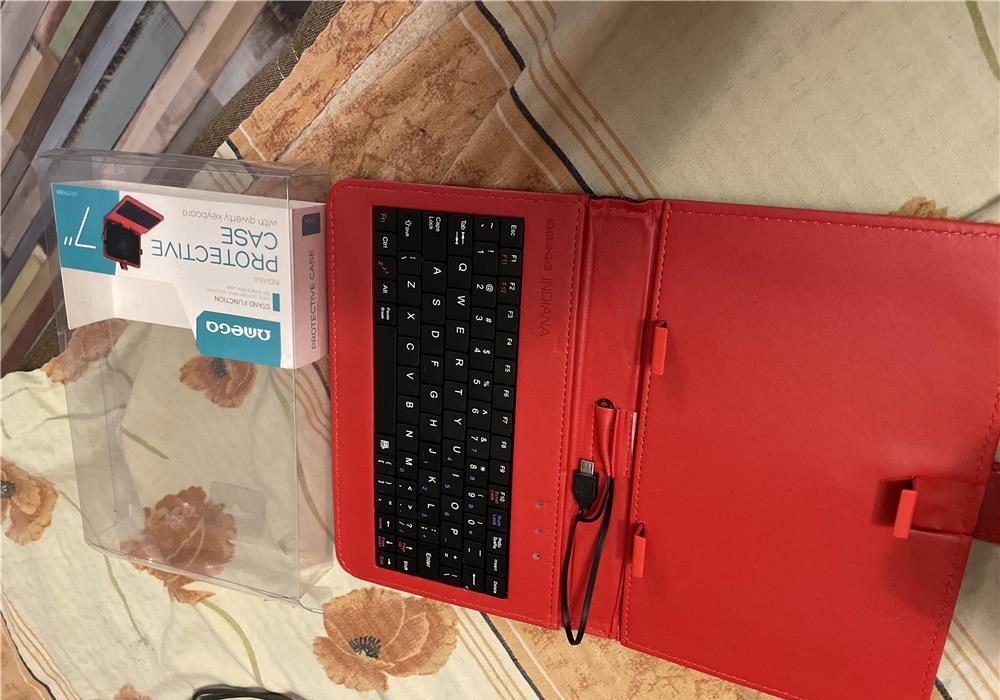 Carcasa protectie cu tastatura omega