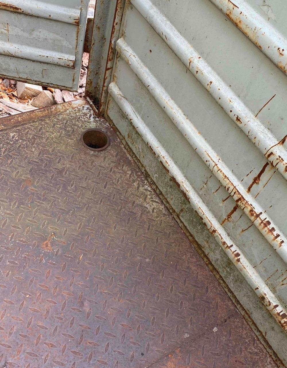Caroserie metalică camion