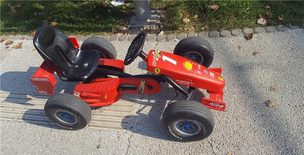 CART CU PEDALE