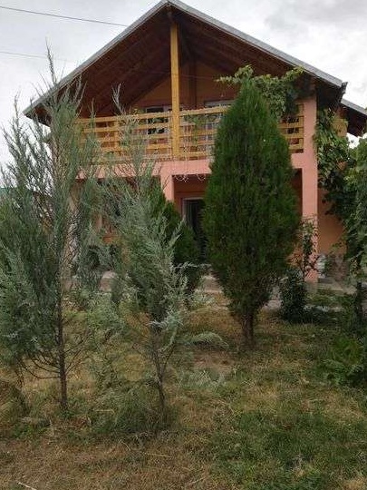 Casa 15 Km de Ploiesti (Bratasanca)