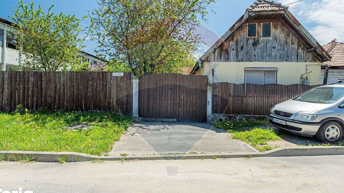 Casa 3 camere, 1408 teren - Zarnesti - Gospodarie in toata regula!