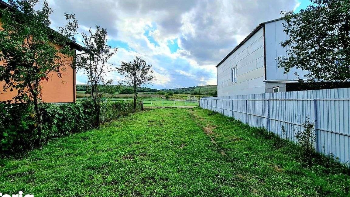 Casa, 3 camere,  de vânzare, în Vlaha