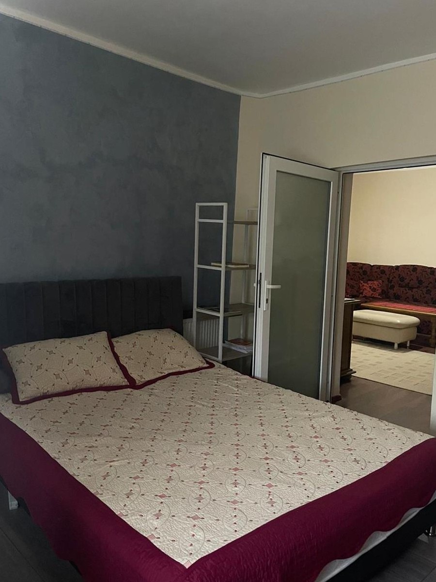 Casa 3 dormitoare, living, zona Lotus