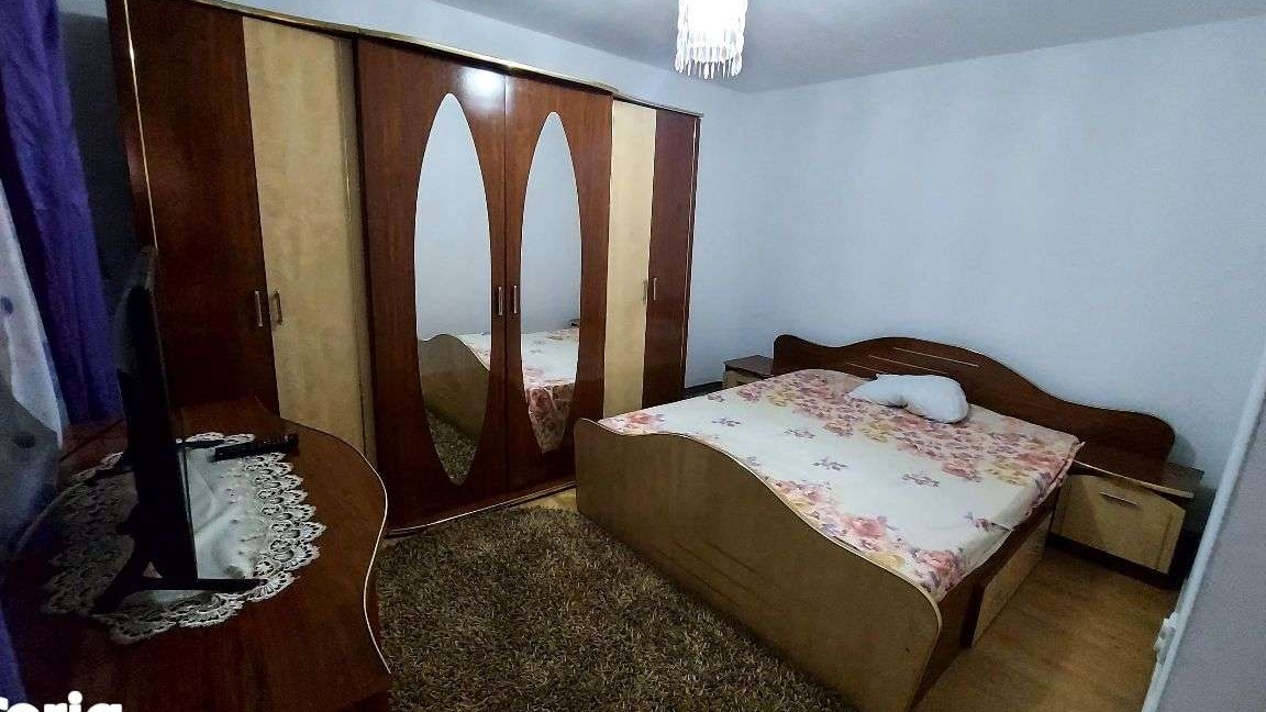 Casa 3 dormitoare Str. Garlesti, centrala pe lemne