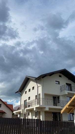 Casa 300 mp Valea adanca zona 5 drumuri