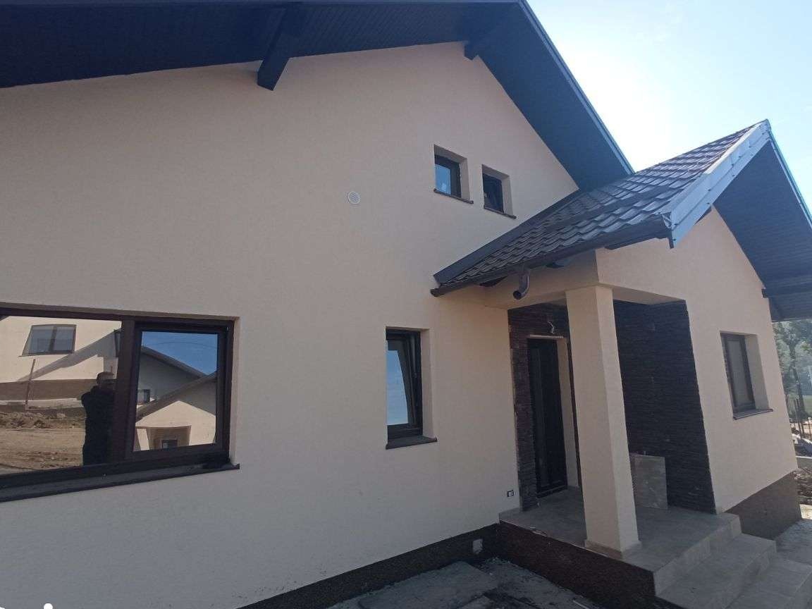 Casa 4 camere 108 mp cu beci, Valea Adanca