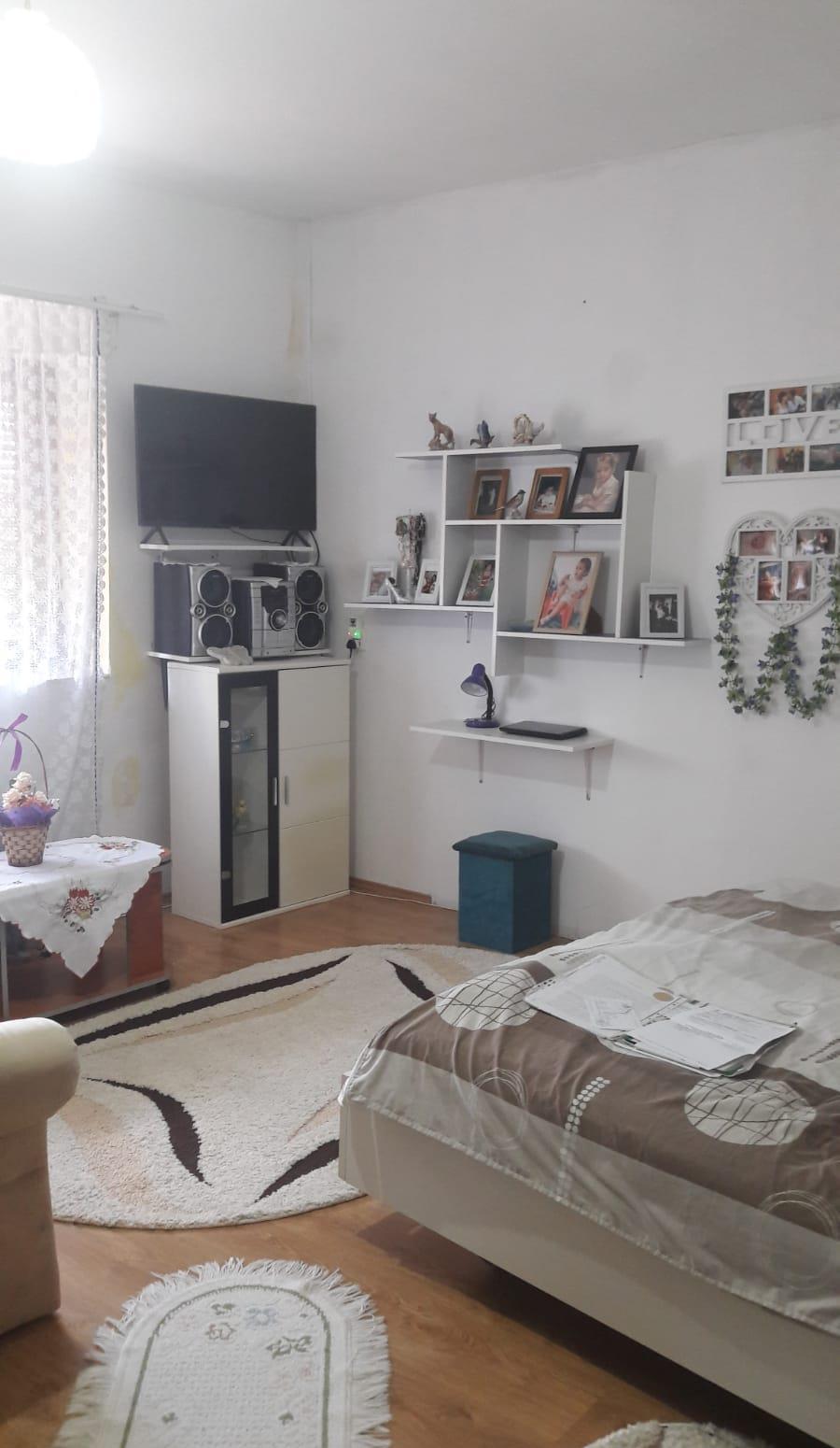 Casa 4 camere zona centrala Sanpetru German