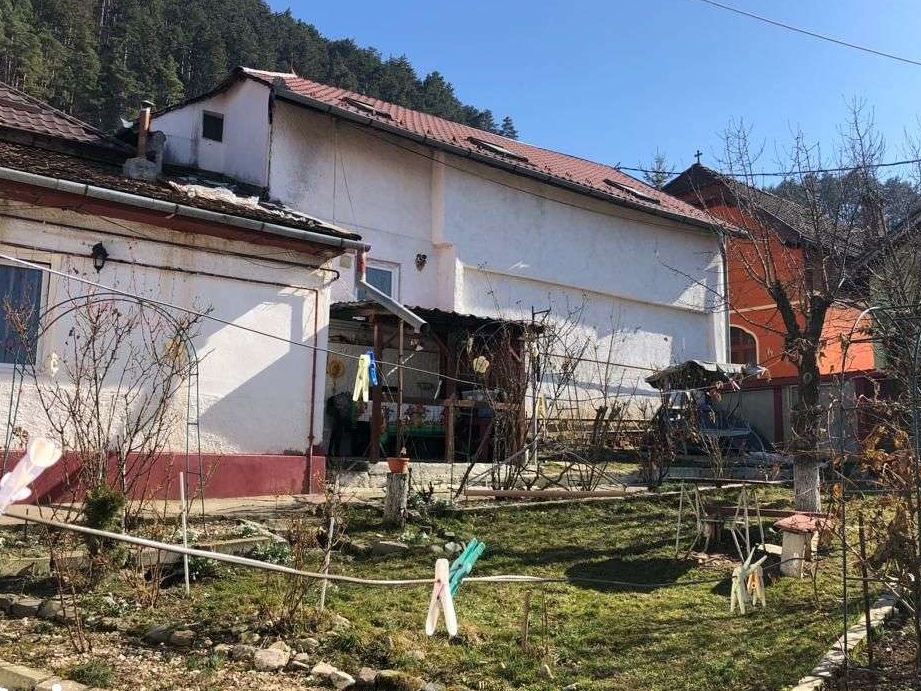 Casa 4 camere, zona pitoreasca, Scheii Brasovului
