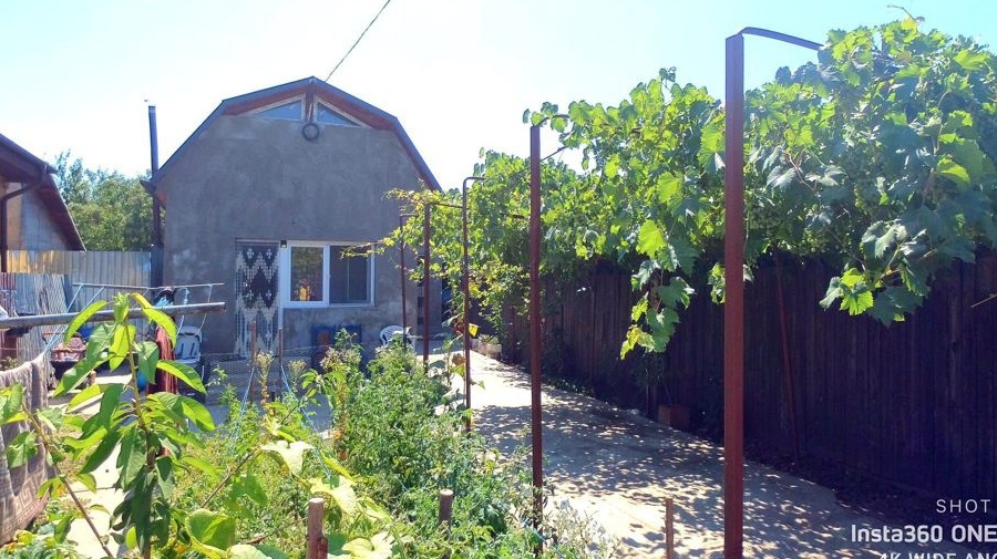 Casa 4 camere-zona Radu Negru