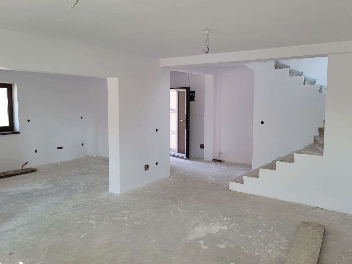 Casa Alba -Micesti cu garaj