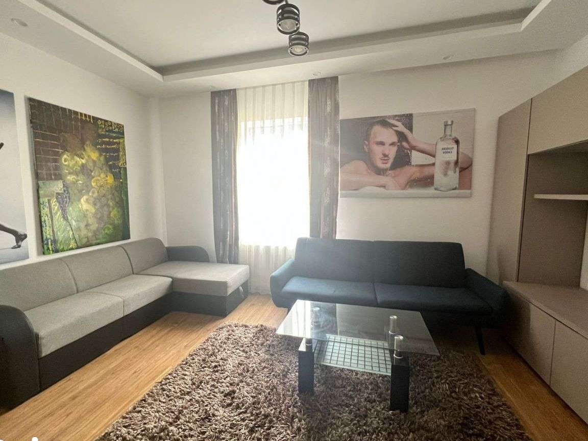 Casa Andrei Muresanu de inchiriat