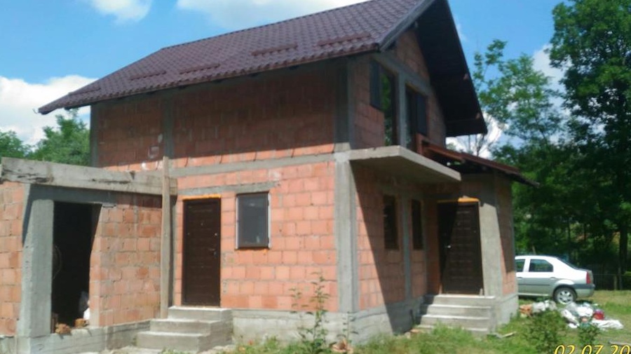 Casa caramida 3 camere