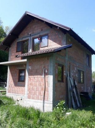 Casa caramida 3 camere