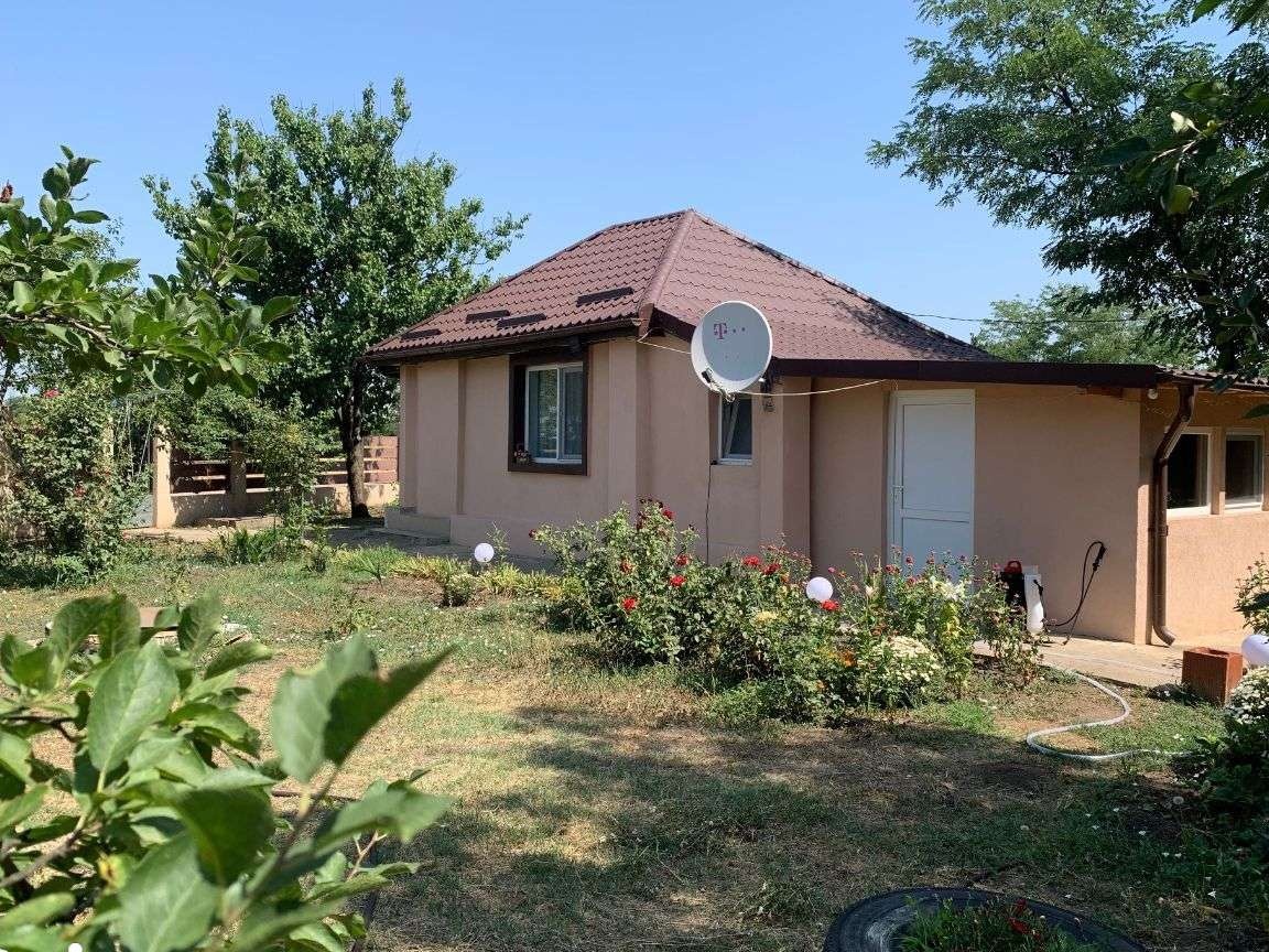 Casa cocheta, renovata+ teren 1200mp, aproape de Autostrada A3, PH, BZ
