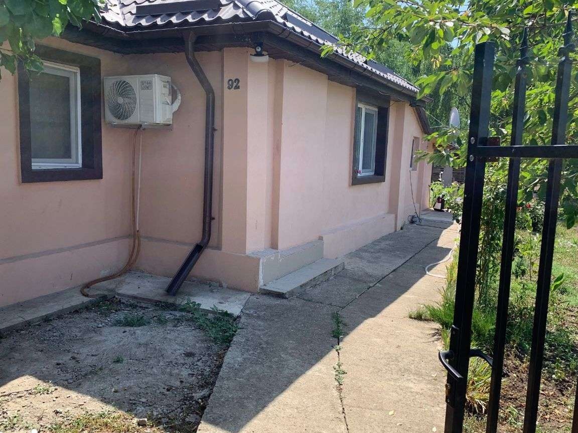 Casa cocheta, renovata+ teren 1200mp, aproape de Autostrada A3, PH, BZ