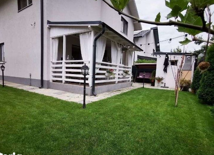 Casa Comuna Berceni cu panouri fotovoltaice, Miorita, Cartierul Nou