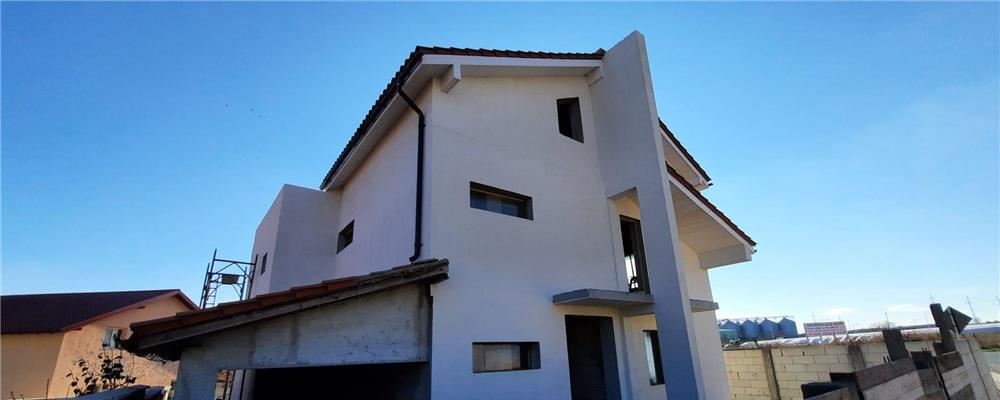 Casă construită într-un spațiu funcțional și util familiei tale