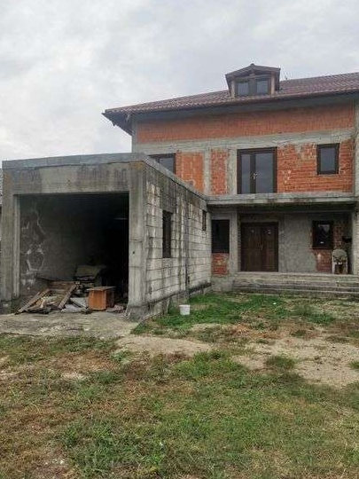 Casa Cornesti Dambovita