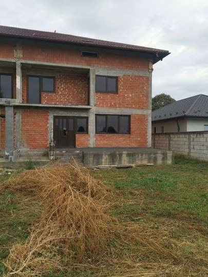 Casa Cornesti Dambovita
