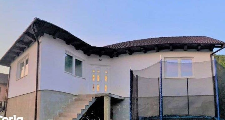Casa Corunca Valea Iubirii
