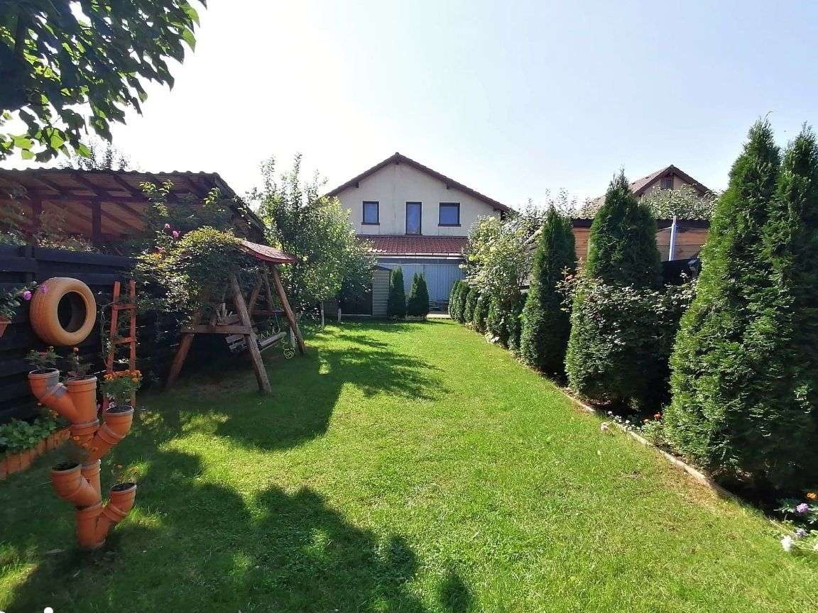 Casa cu 4 camere complet mobilata si utilata