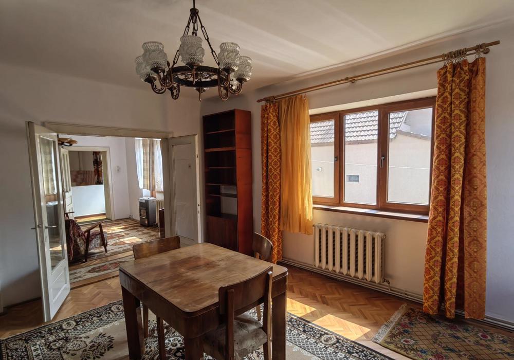 Casă cu 4 camere si teren zona Ciucului 120 m²