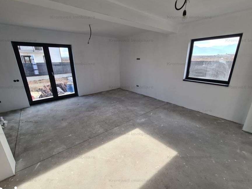 Casa cu 450mp de curte in Cristian
