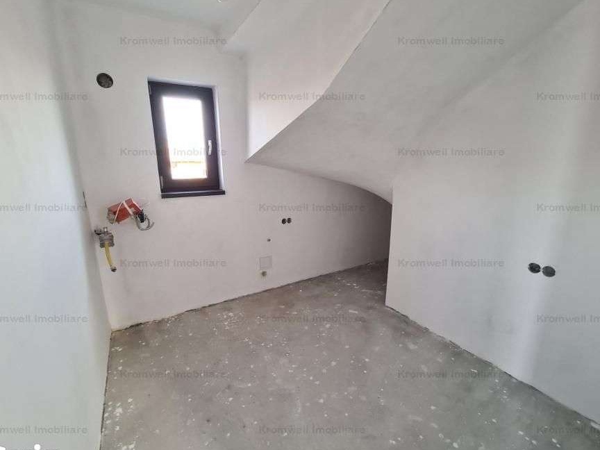 Casa cu 450mp de curte in Cristian